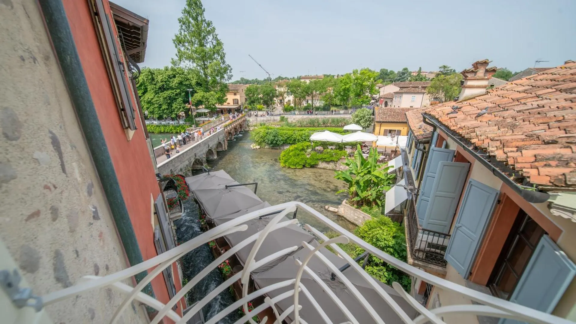 *** Bed & Breakfast Regia Rosetta - Royal Rooms Borghetto Valeggio sul Mincio Italia