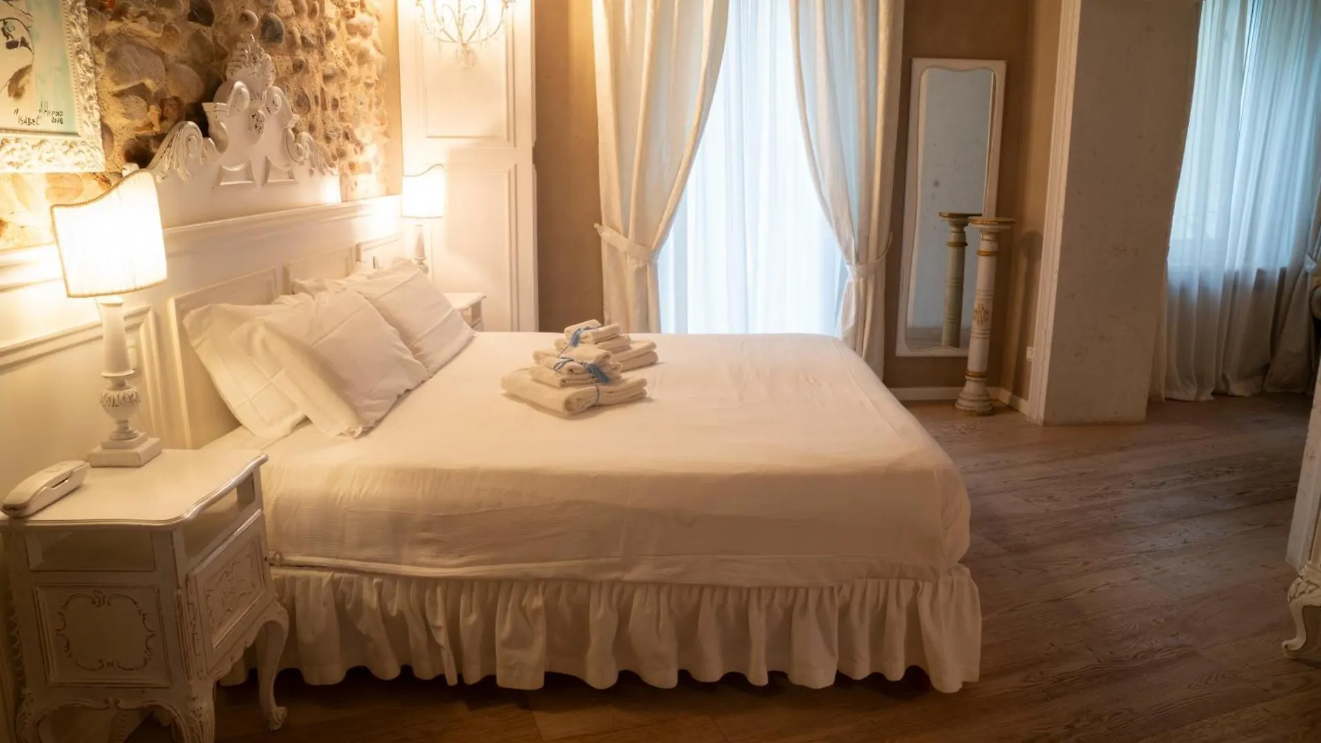 Bed & Breakfast Regia Rosetta - Royal Rooms Borghetto Valeggio sul Mincio