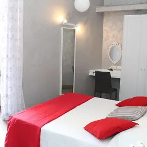 Residenza Nicola Hotel Naples