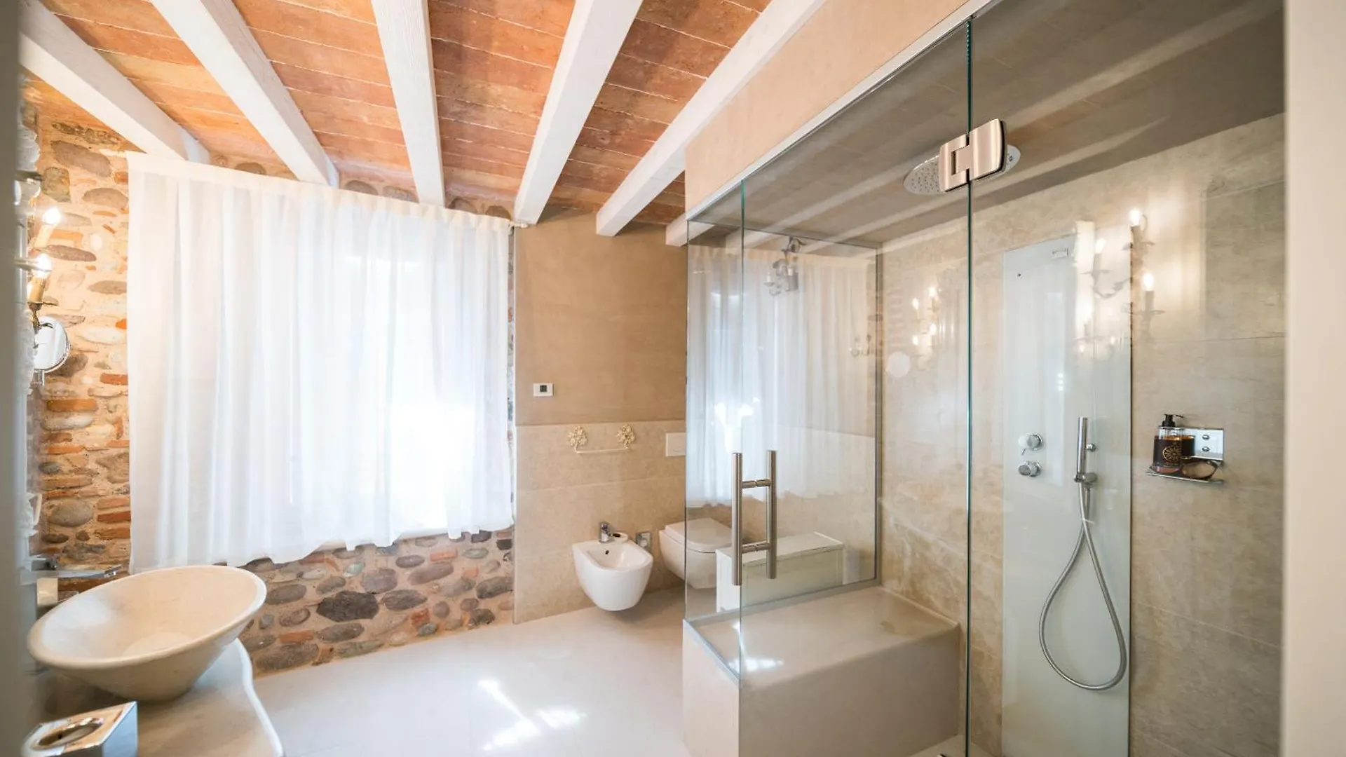 וליג'יו סול מיניציו Regia Rosetta - Royal Rooms Borghetto 3*, וליג'יו סול מיניציו