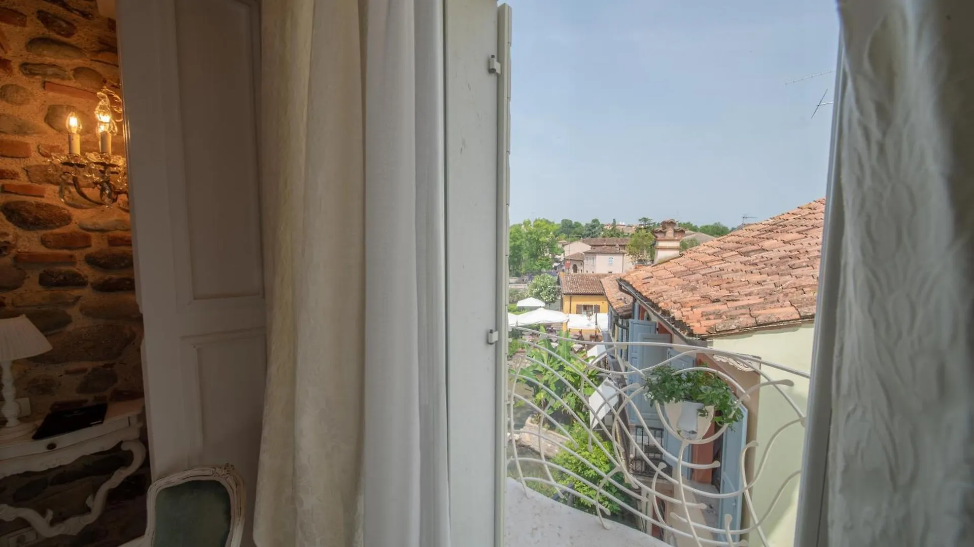 *** 住宿加早餐酒店 Regia Rosetta - Royal Rooms Borghetto 明乔河畔的瓦雷奇奥 意大利