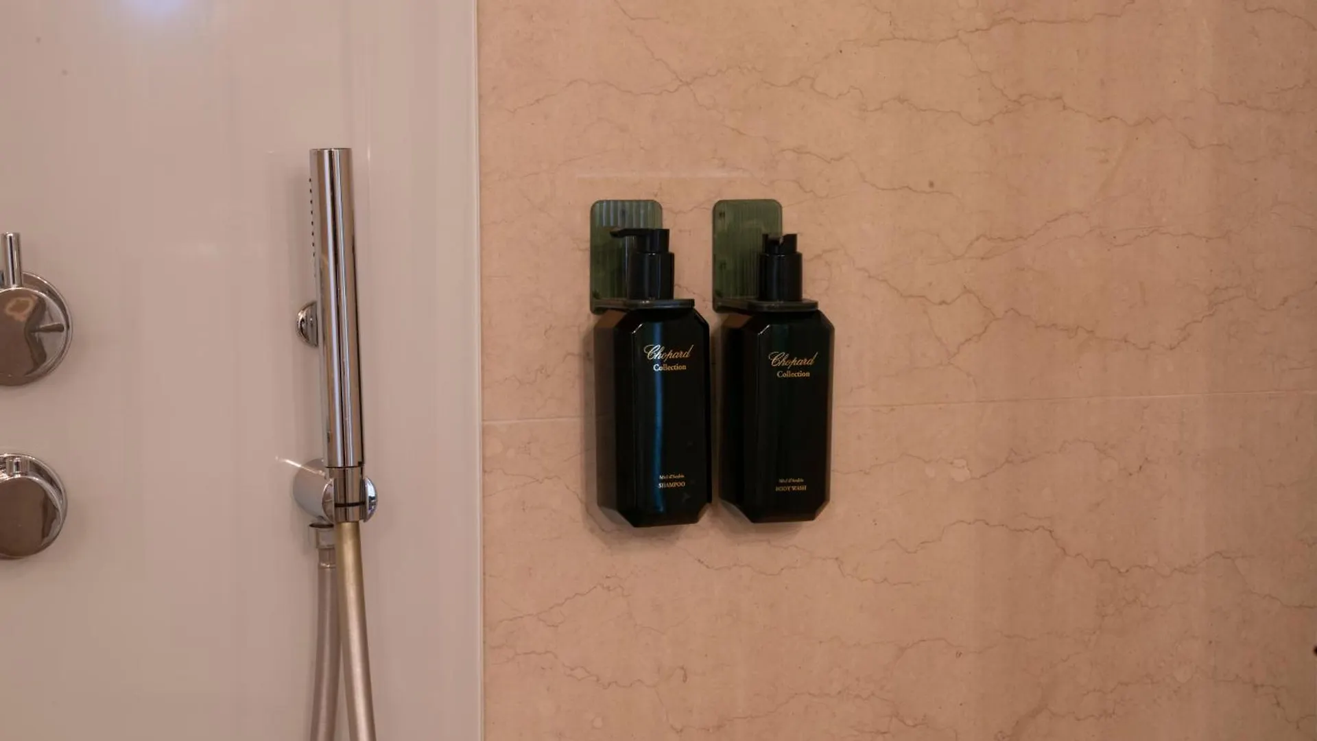 וליג'יו סול מיניציו Regia Rosetta - Royal Rooms Borghetto לינה וארוחת בוקר וליג'יו סול מיניציו