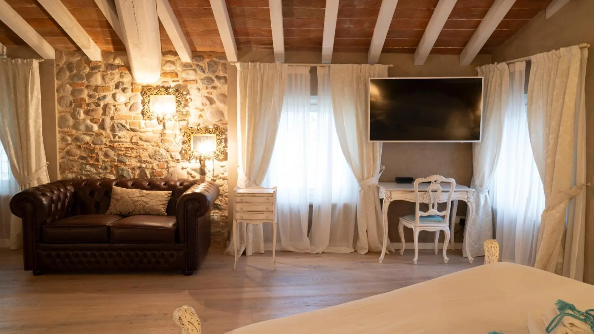 Regia Rosetta - Royal Rooms Borghetto 明乔河畔的瓦雷奇奥 意大利